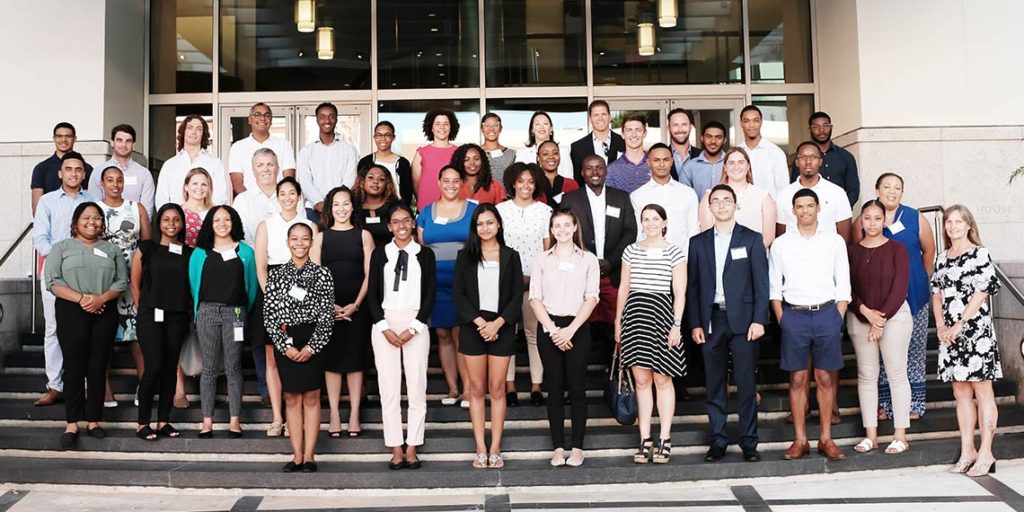 2019-group-photo-with-mentor
